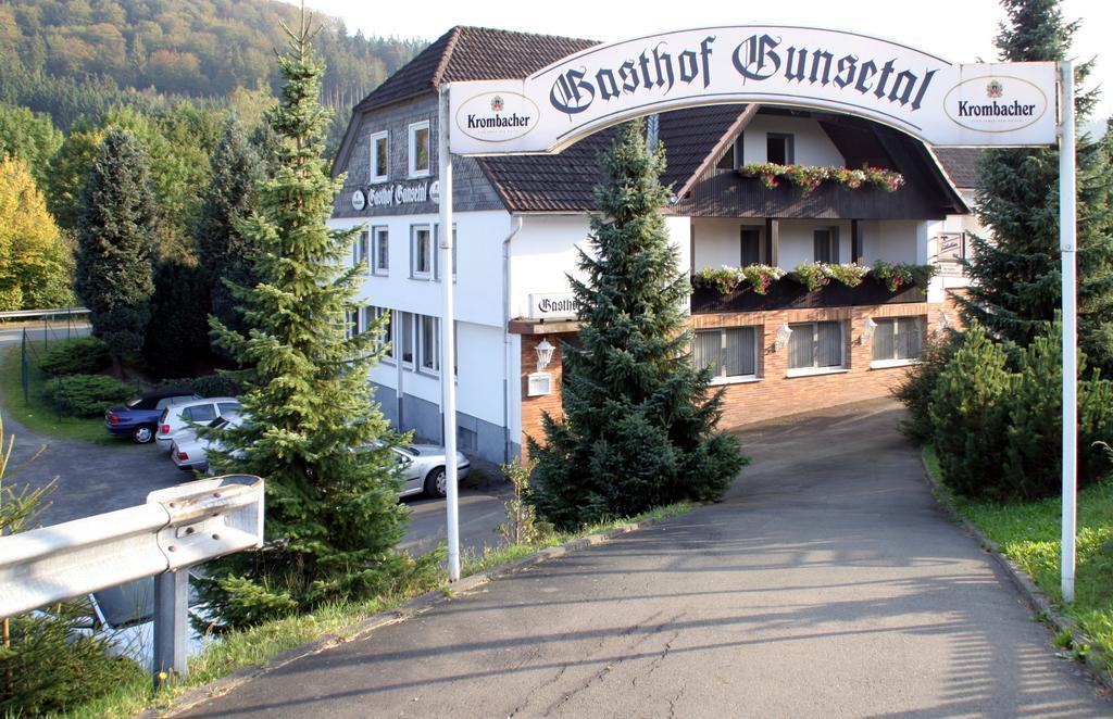 Hotel Restaurant Gunsetal Bad Berleburg Buitenkant foto